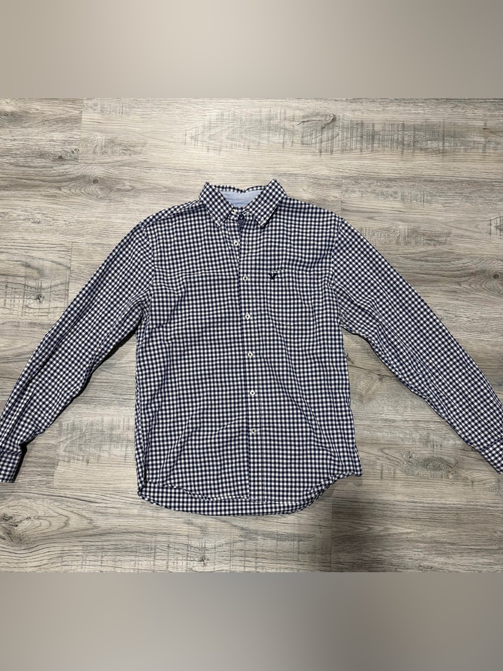 American Eagle - Men's Navy and White Gingham Button-Down Shirt